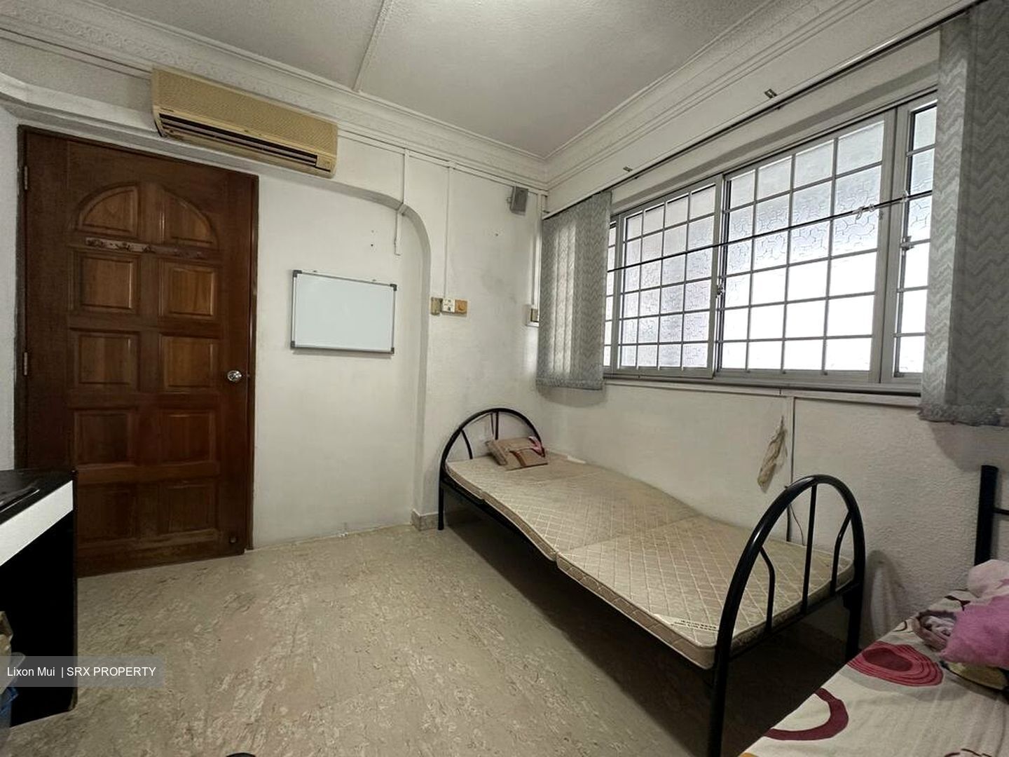 Blk 547 Jurong West Street 42 (Jurong West), HDB Executive #518165091